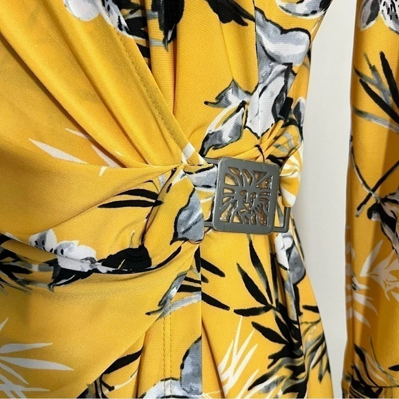 Anne Klein NEW Yellow Tropical Floral Dress 6 Jersey Stretch Draped Knee Length - Picture 5 of 11